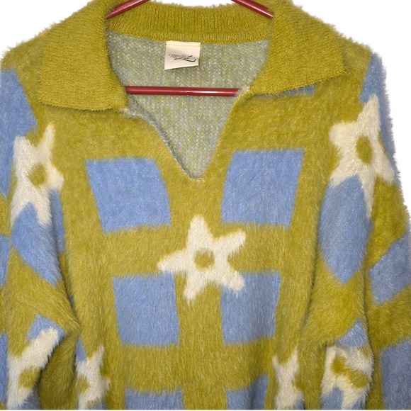 Artistic Works by Lu Womans Fuzzy Checkered Star Knit Sweater Green Blue Medium - Picture 2 of 11
